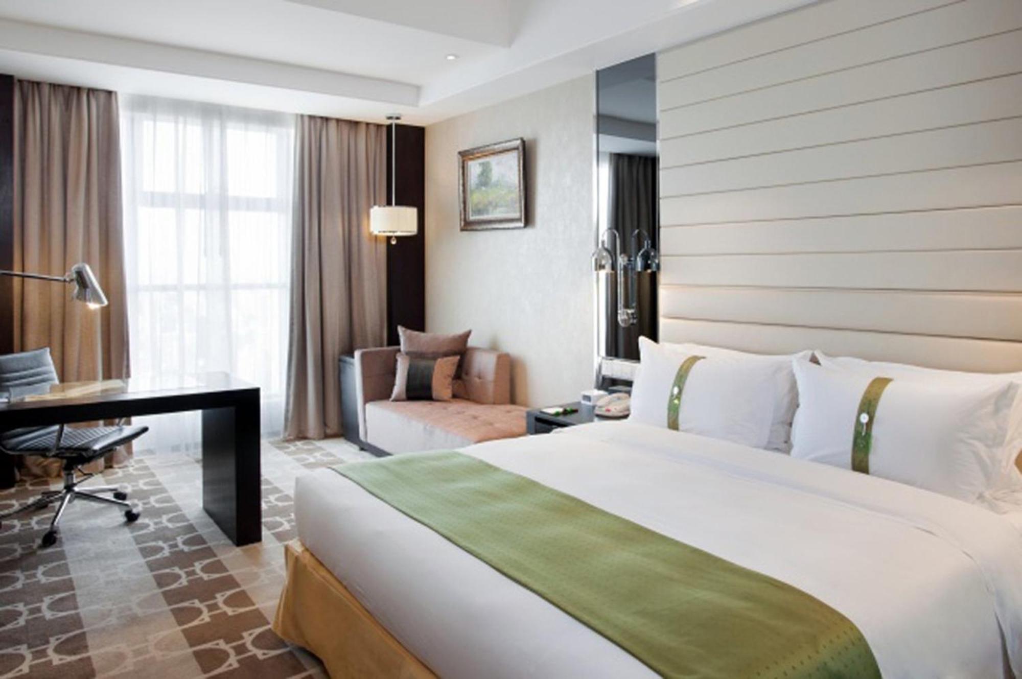 Holiday Inn Beijing Focus Square, An Ihg Hotel Extérieur photo